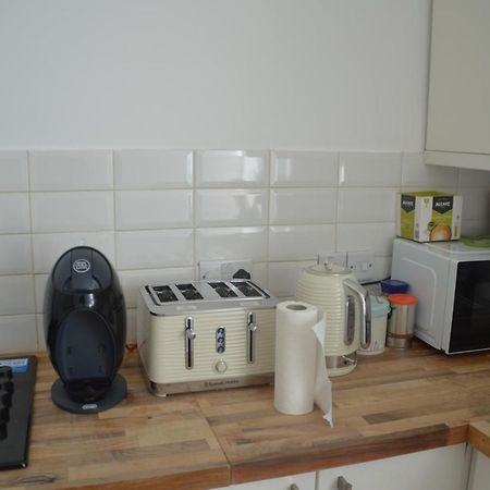 Two Bedroom Flat In Londra Esterno foto