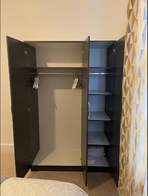 Two Bedroom Flat In Londra Esterno foto