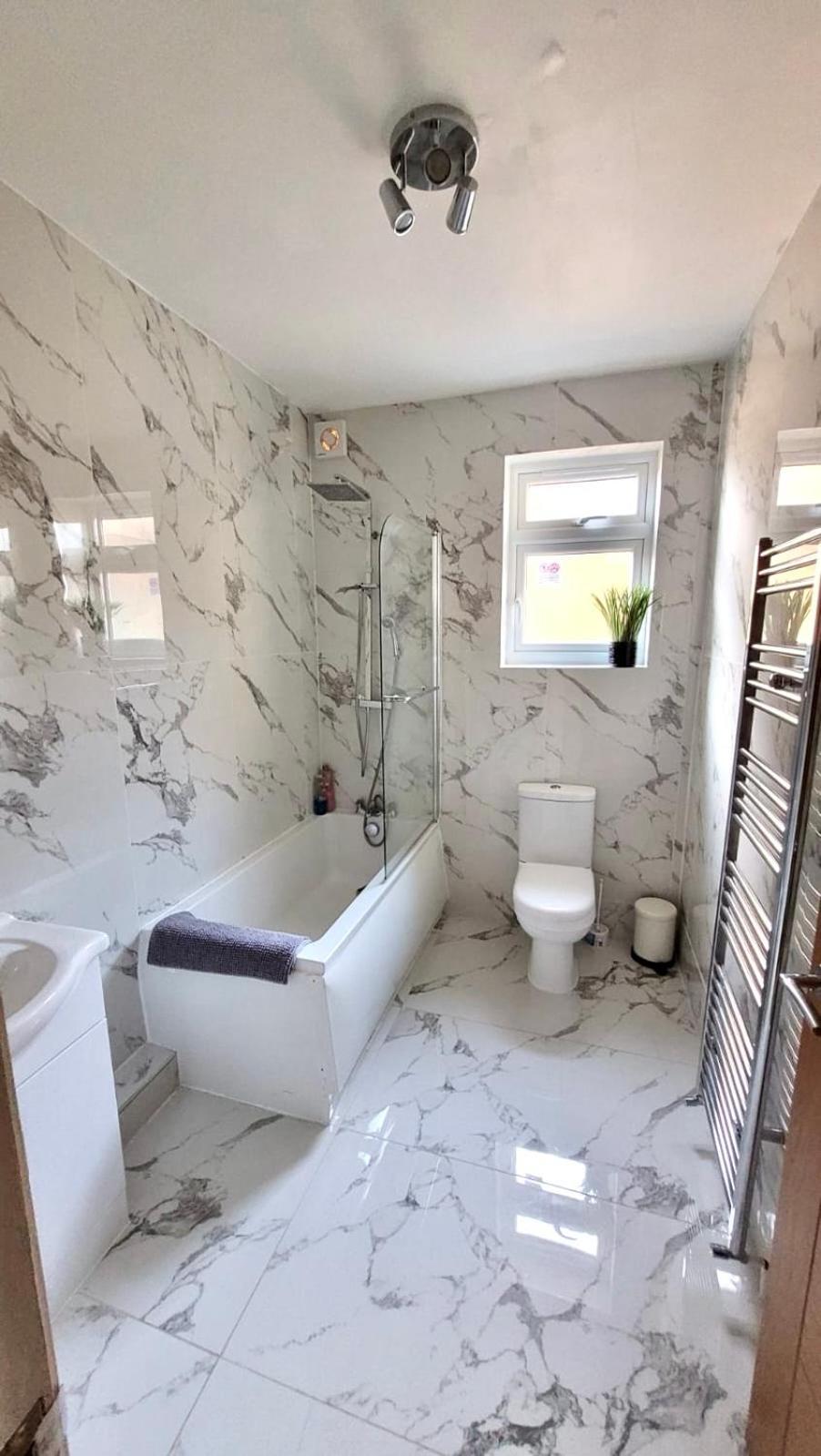 Two Bedroom Flat In Londra Esterno foto